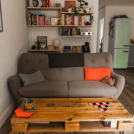 Superb Close To Pere Lachaise * Paris